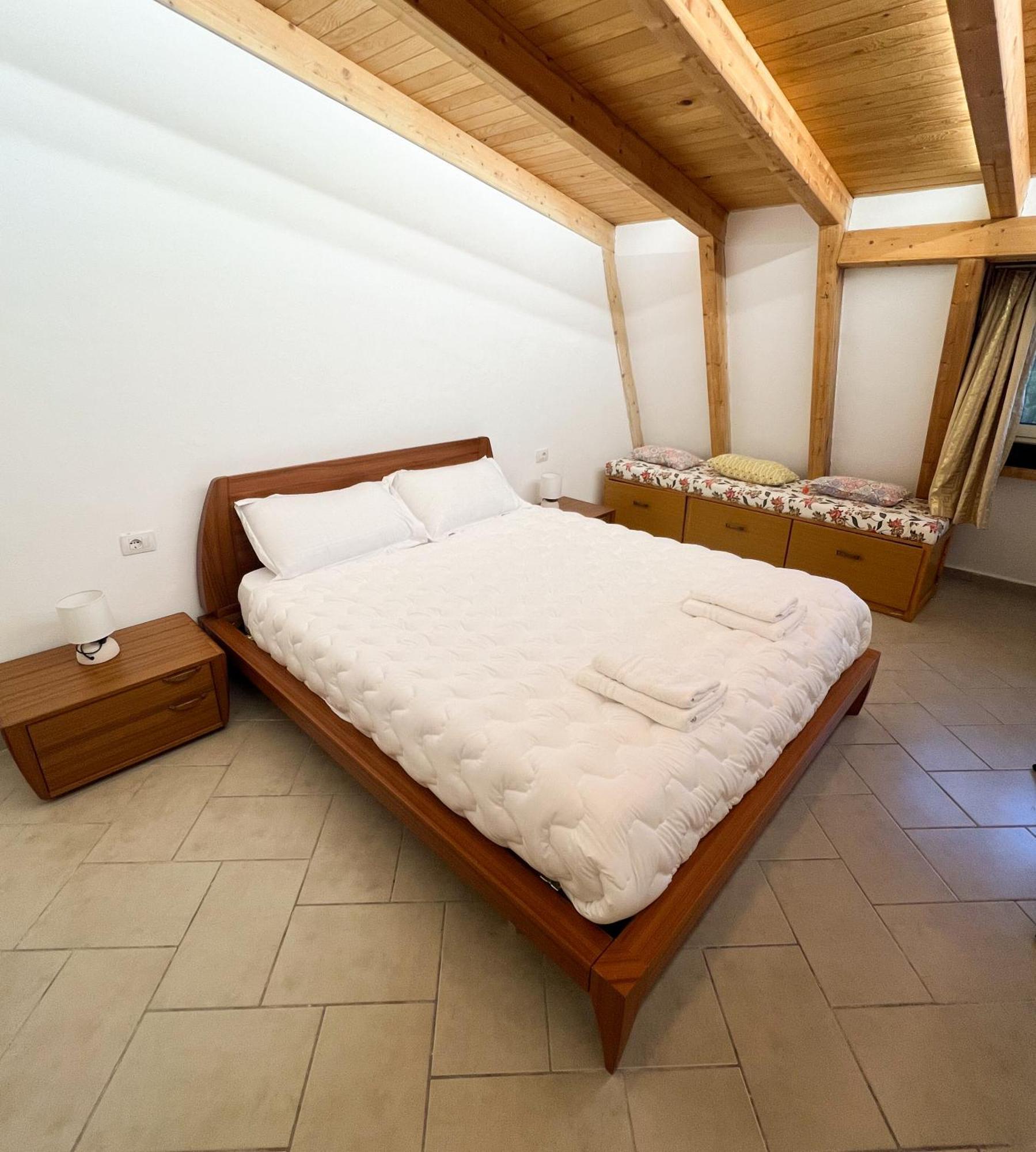Sea View Apartments Dıraç Dış mekan fotoğraf