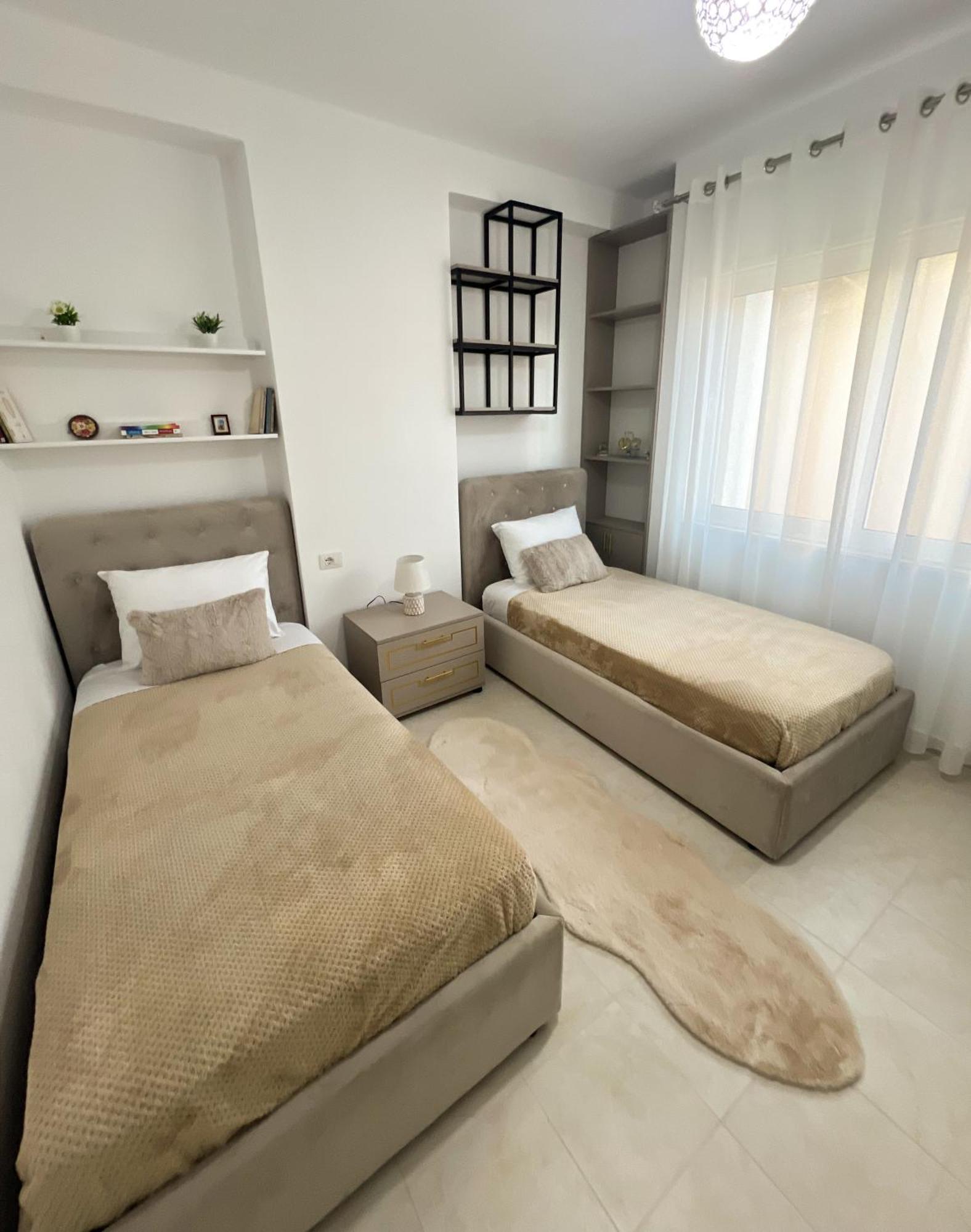 Sea View Apartments Dıraç Dış mekan fotoğraf