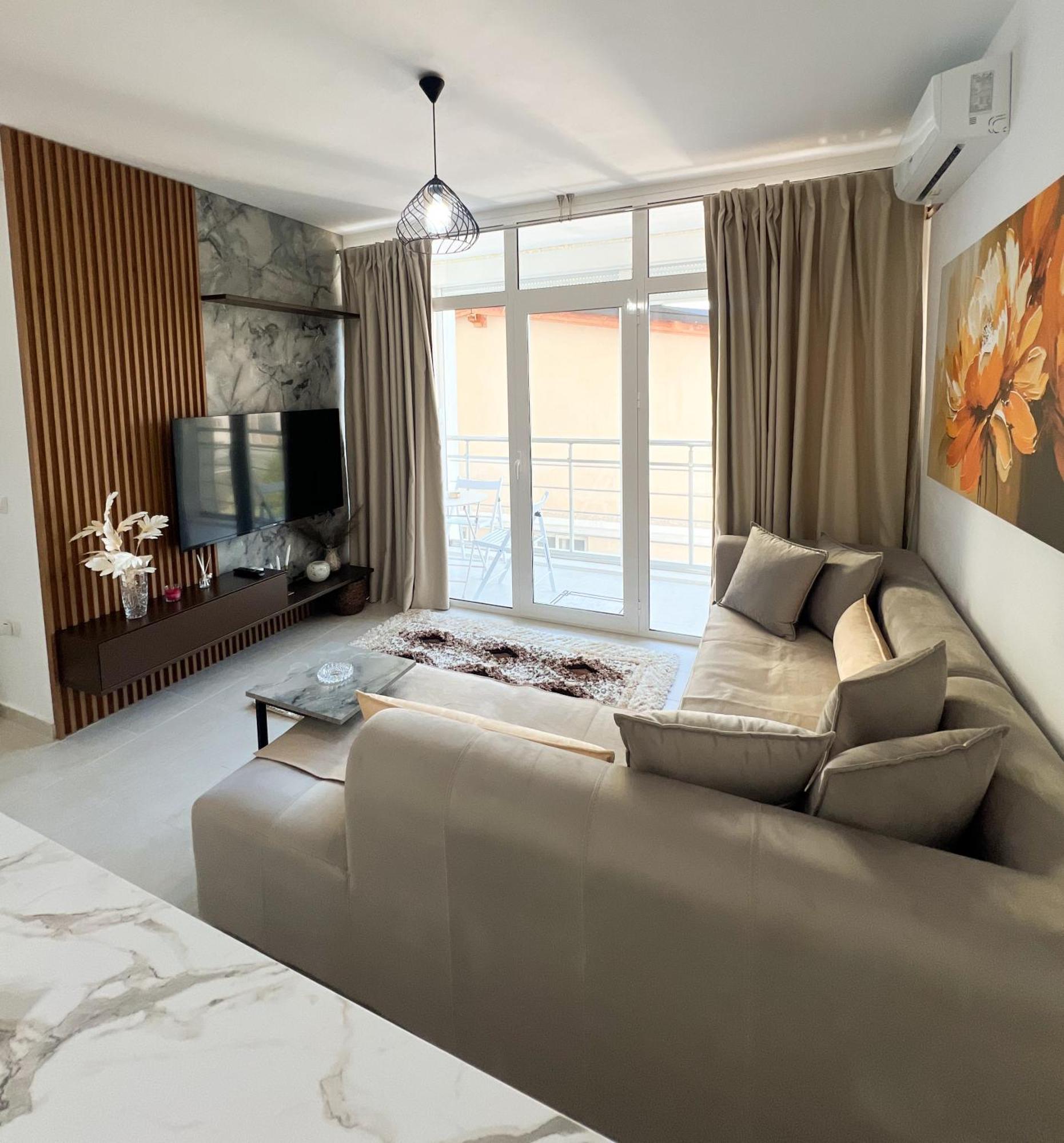 Sea View Apartments Dıraç Dış mekan fotoğraf