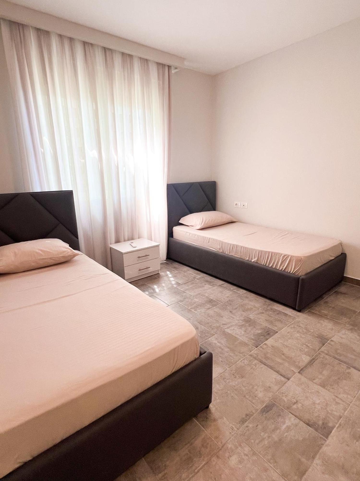 Sea View Apartments Dıraç Dış mekan fotoğraf